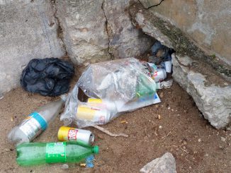 Basura en las playas de Miramar