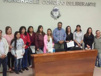 Alumnas distinguidas por el HCD General Alvarado