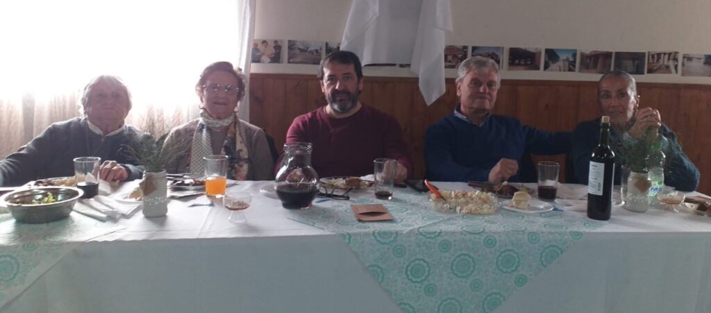 Ethel Sanchoterra, Delia Artino, Mauro Spadari, Enrique Honores y esposa